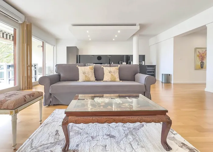 Le Montfleury By Winsome Destination Apartment